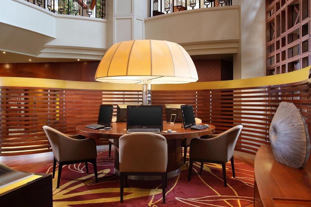 Sheraton Imperial Kuala Lumpur Hotel Eksteriør bilde Business Center