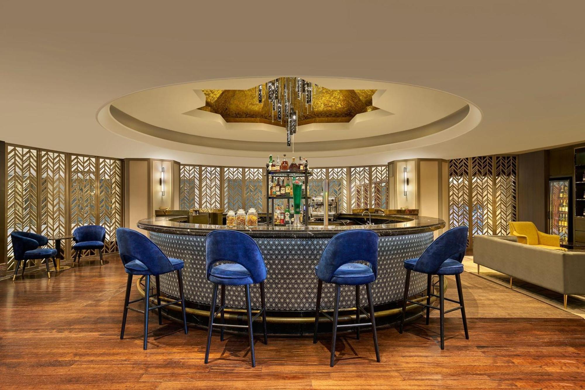 Sheraton Imperial Kuala Lumpur Hotel Eksteriør bilde The Bar