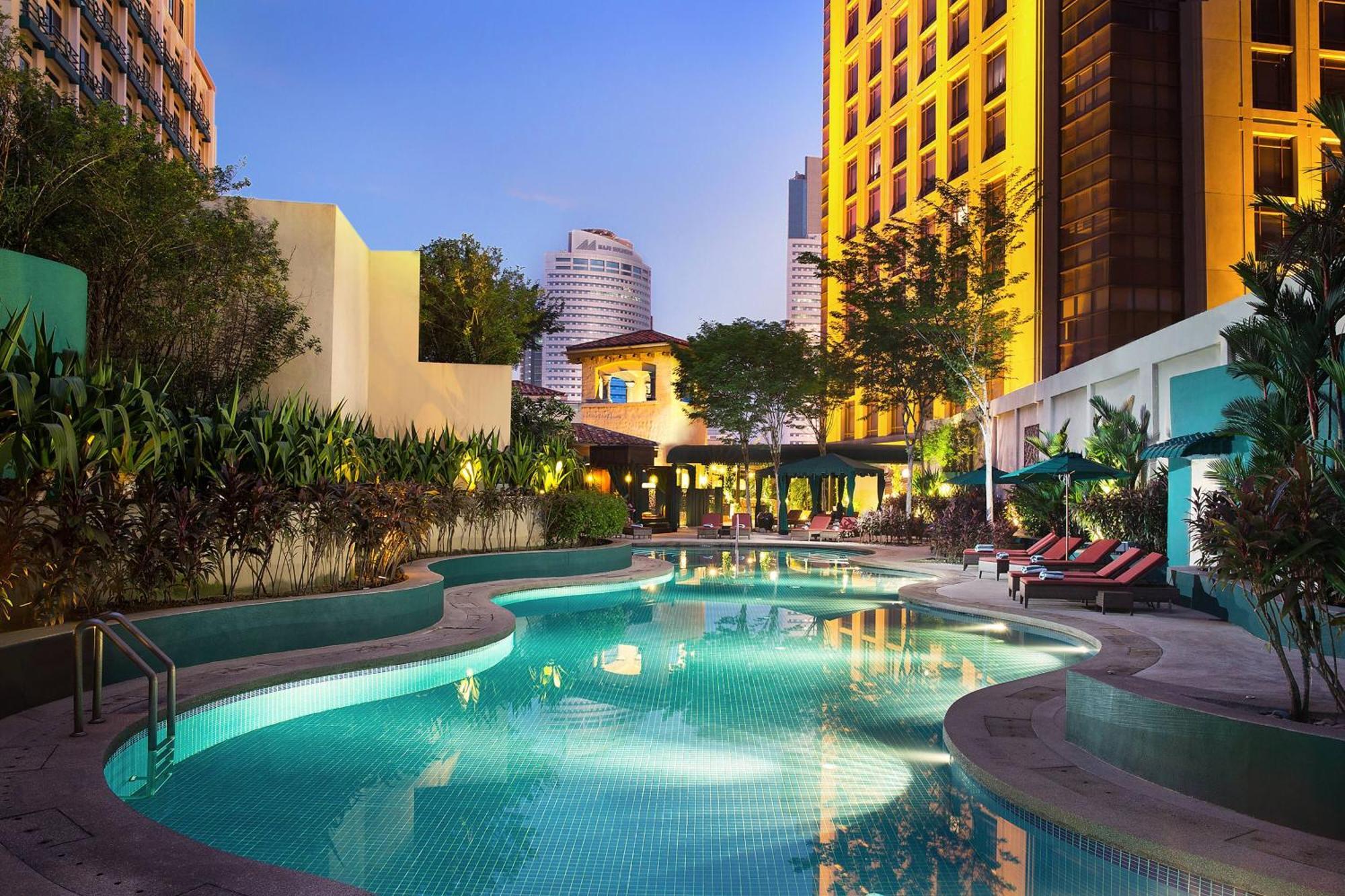 Sheraton Imperial Kuala Lumpur Hotel Eksteriør bilde The pool at the hotel